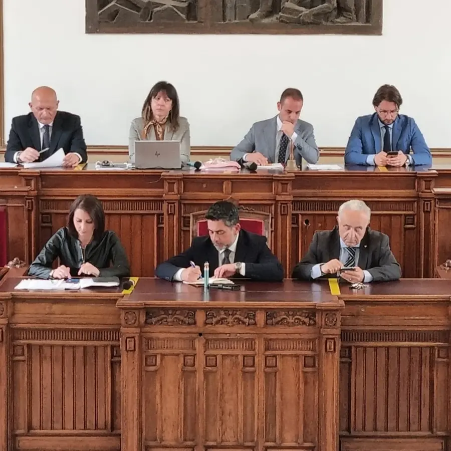 Consiglio comunale a Reggio, c'è l'ok al rendiconto di gestione 2022
