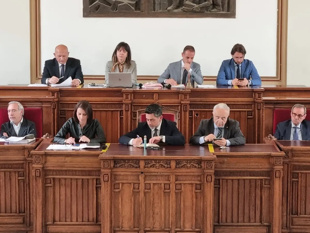 Consiglio comunale a Reggio, c'è l'ok al rendiconto di gestione 2022