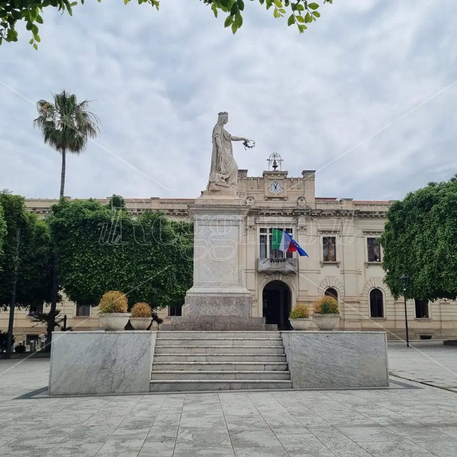 Comune di Reggio, avviso pubblico di vendita all'asta di beni immobili di proprietà comunale