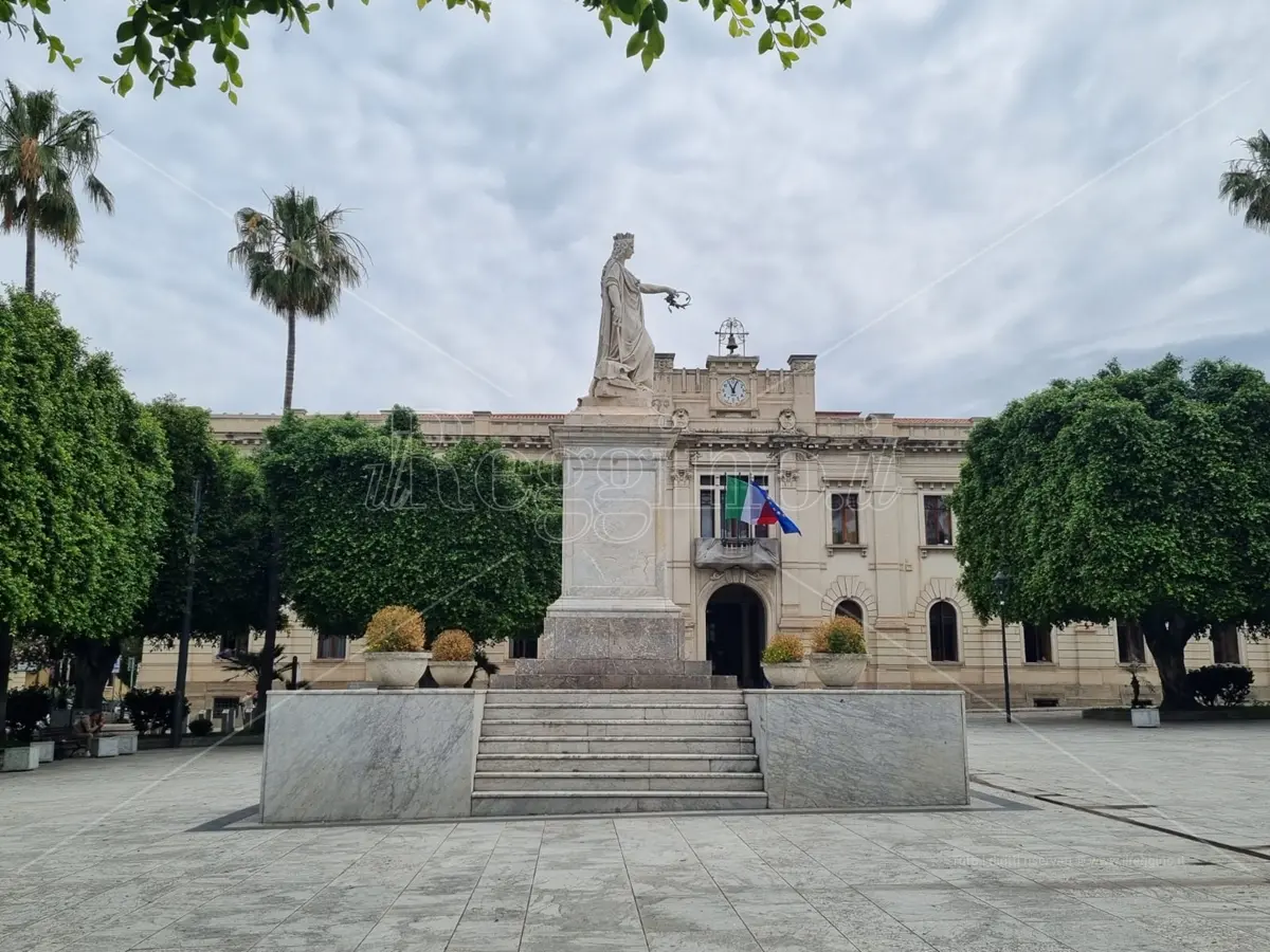 Nuova Giunta a Reggio, primo ponte di dicembre: salta l'interpartitica prevista domani