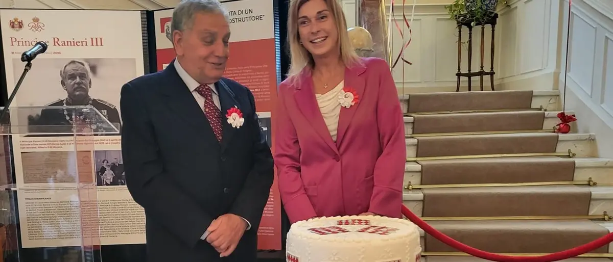 Gerace, l'amministrazione comunale festeggia i 100 anni del Principe Ranieri di Monaco