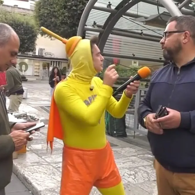 Striscia la Notizia a Reggio, in onda la puntata di denuncia sul tapis roulant: ma intanto sono arrivati finanziamenti