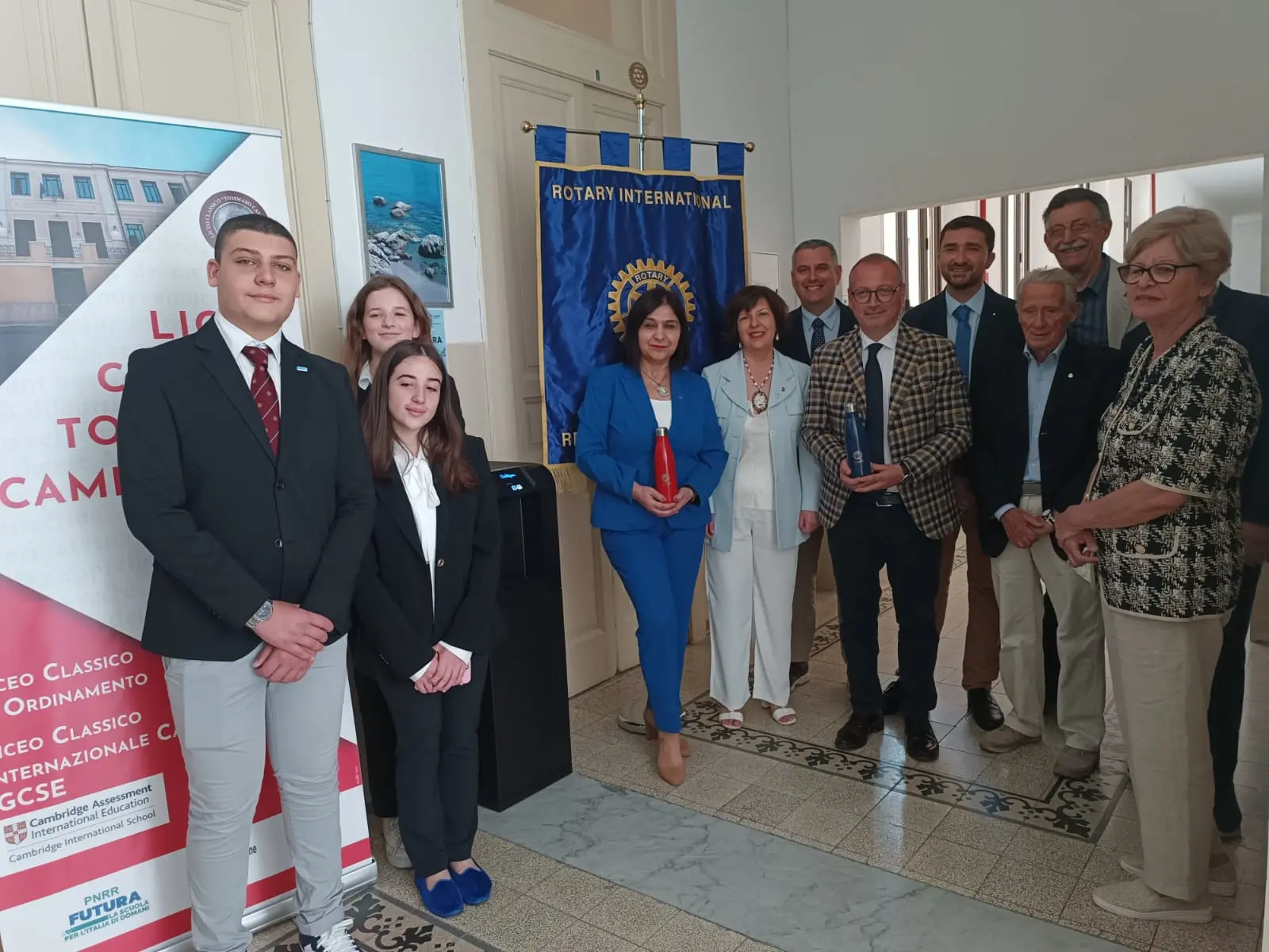 Depuratori e borracce a scuola, Rotary Club e Metrocity al Liceo Classico