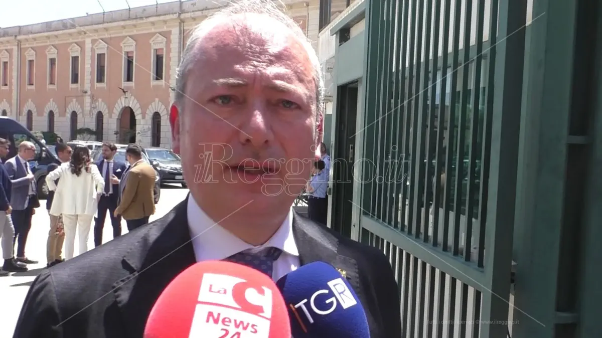 Reinserimento lavorativo dei detenuti, Ostellari al carcere di Reggio: «Investiremo per fare di più» - VIDEO