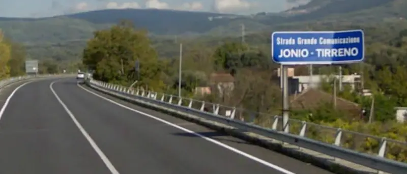 Siderno, Fragomeni scrive ad Anas e Regione: «Anticipare l’apertura della Jonio-Tirreno per agevolare i viaggiatori»