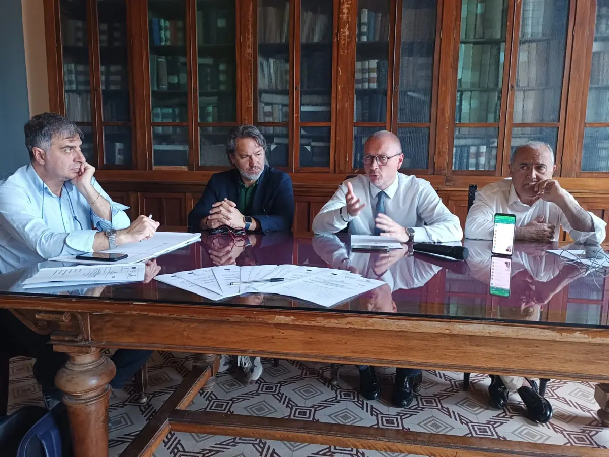 Reggio, in arrivo bus extraurbani elettrici e sei stazioni di ricarica sul territorio metropolitano