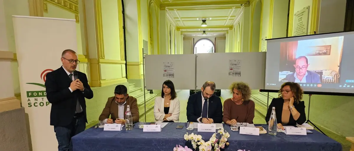 Reggio, presentato a Palazzo San Giorgio il libro \"Traditori\" di Paolo Borrometi