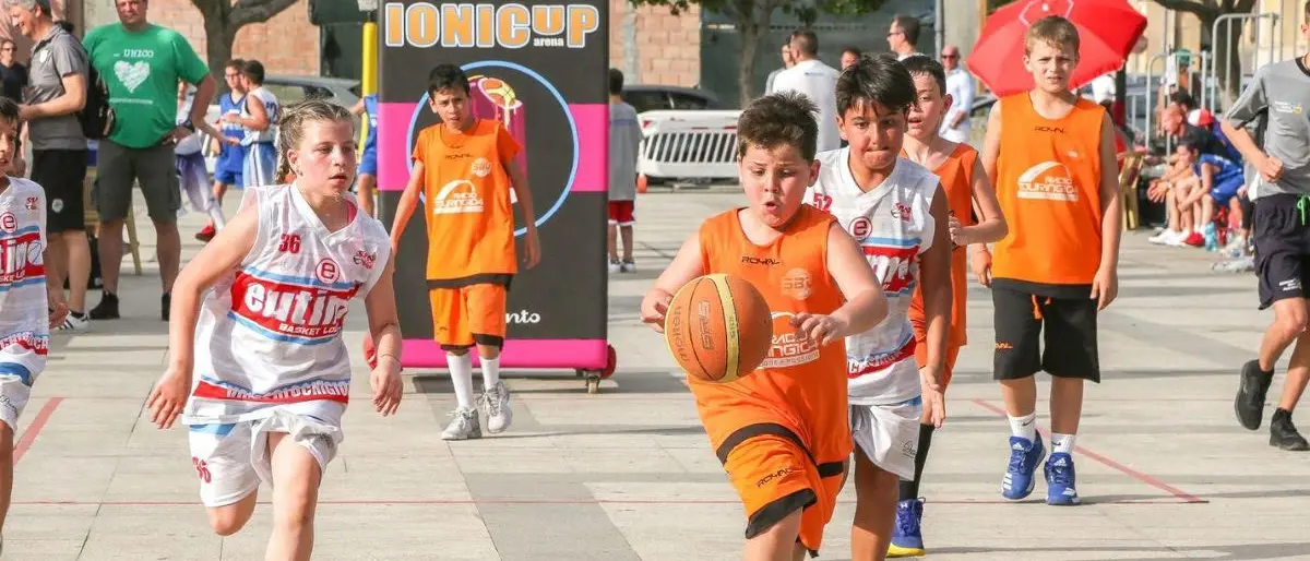Locri, torna la IoniCup e il centro cittadino diventa una vetrina dello sport