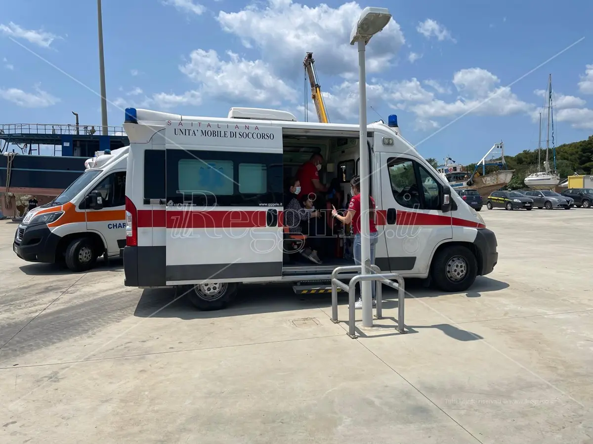 Locride, riprendono gli sbarchi di migranti: salvate a Roccella circa 130 persone
