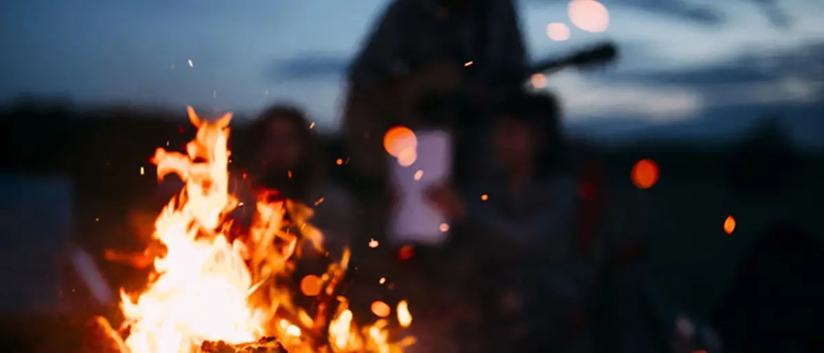 NOTTE PRIMA DEGLI ESAMI | Domenico, Melania e Sabrina: il catartico, l’ascetica e la festaiola