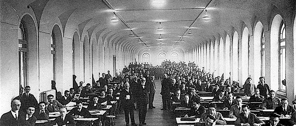 NOTTE PRIMA DEGLI ESAMI | Buon compleanno \"Maturità\"