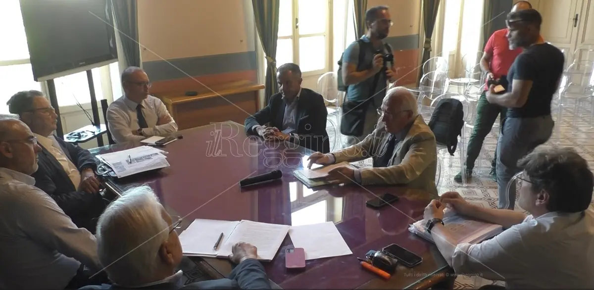 Aeroporto Reggio, Versace: «Presto un tavolo istituzionale per discutere di gestione autonoma» - VIDEO