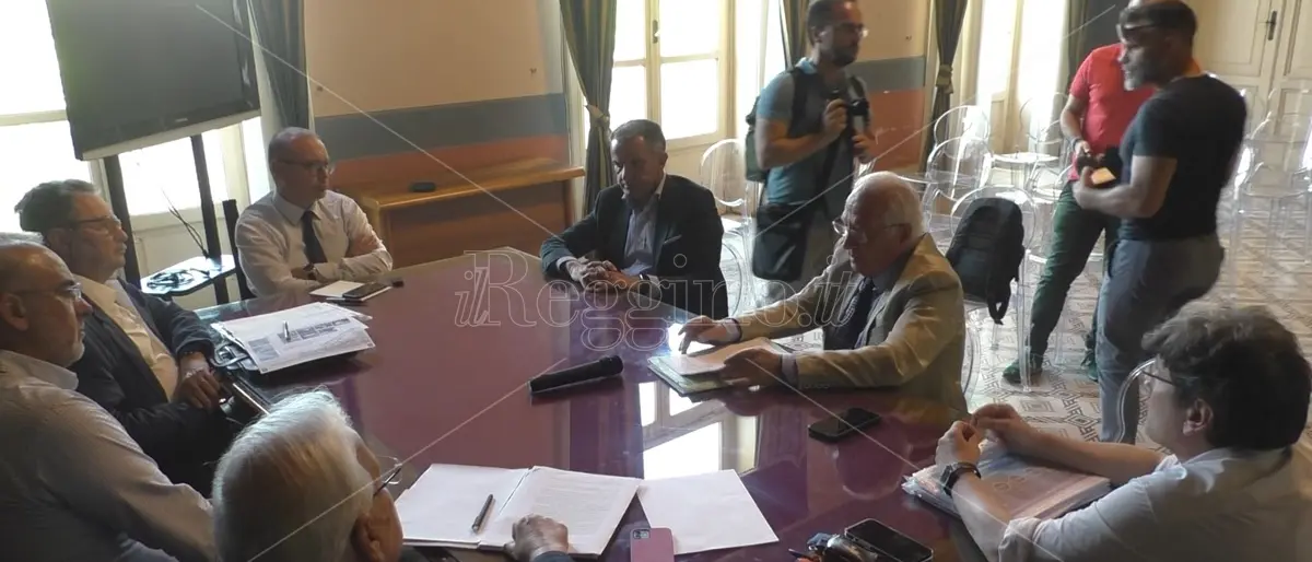 Aeroporto Reggio, Versace: «Presto un tavolo istituzionale per discutere di gestione autonoma» - VIDEO