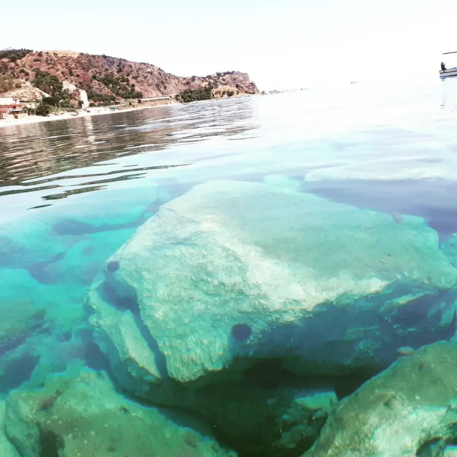 Una giornata a mare nello jonio reggino: tra spiagge da sogno e lidi dai prezzi contenuti