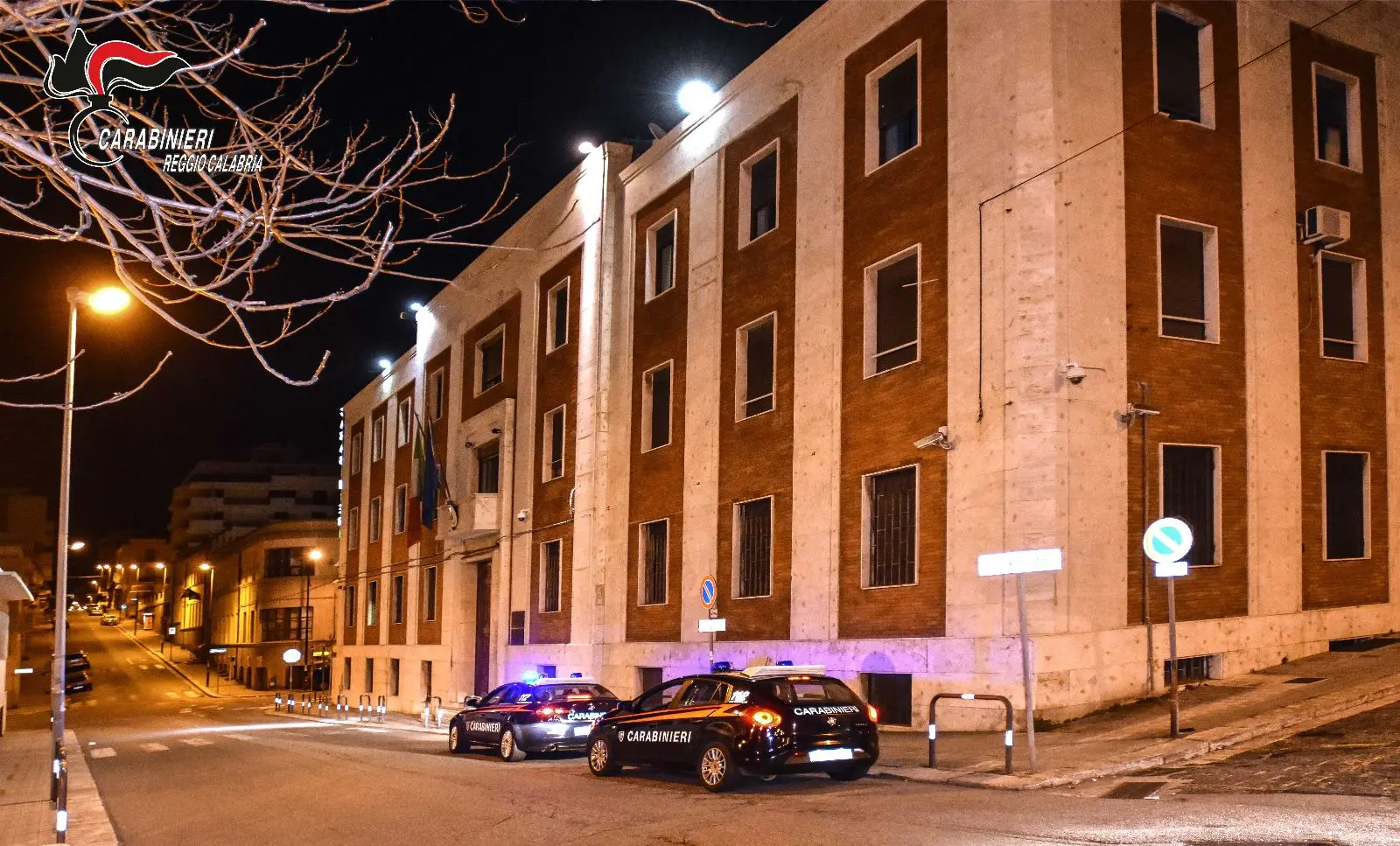 Reggio, beccato con 70 grammi di marijuana: arrestato un 44enne