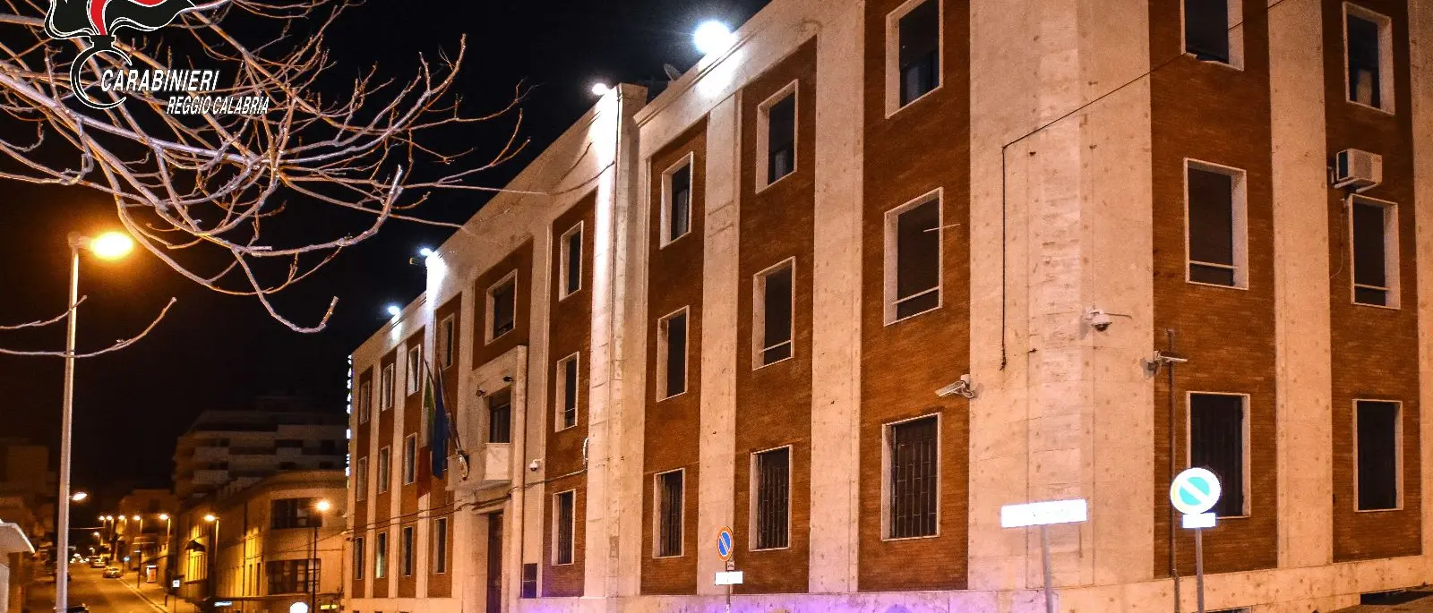 Reggio, beccato con 70 grammi di marijuana: arrestato un 44enne