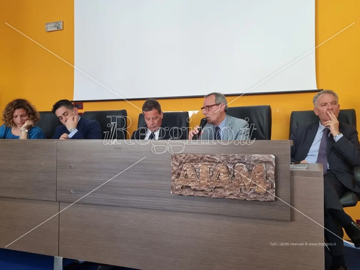 Voucher Atam a Reggio: giù i prezzi per favorire i cittadini e ridurre l'inquinamento