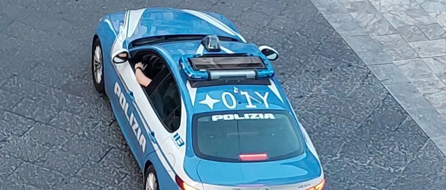 Aggredì e rapinò un'anziana a Reggio, arrestata una 54enne