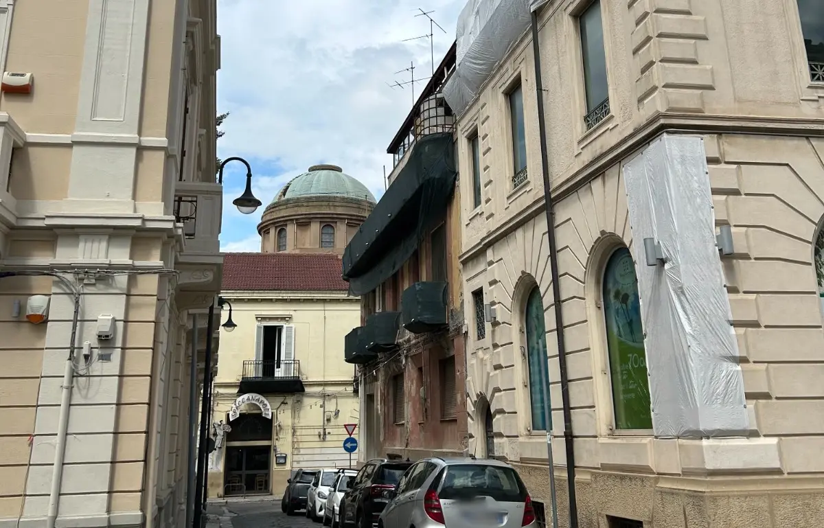 Quando le cortigiane di Reggio decisero di smettere con la \"vita\": storia e aneddoti su \"Via delle convertite\"