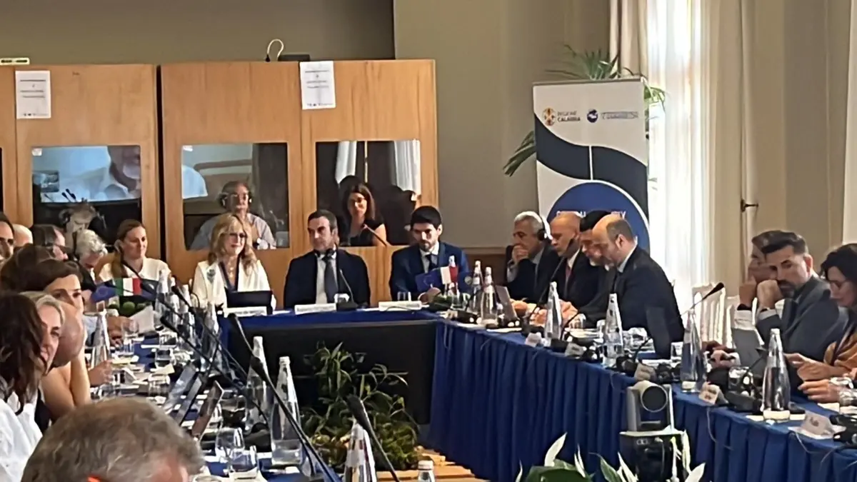 Commissione intermediterranea a Villa, Occhiuto per la presidenza: «Ragionare in termini di macroregione»