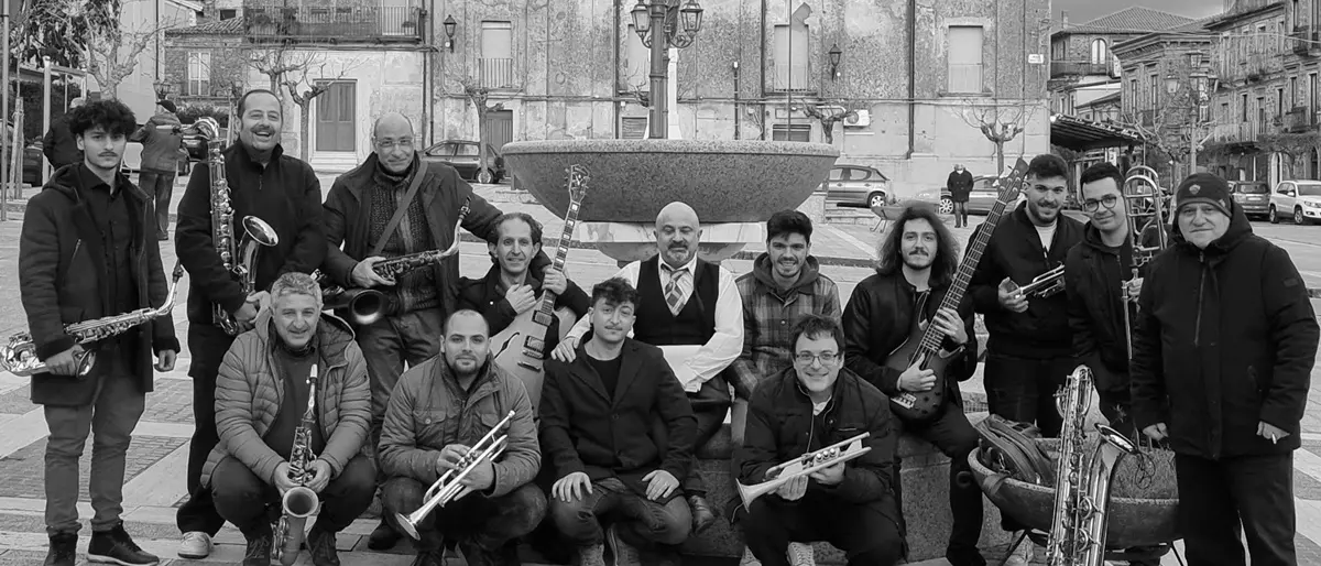 Gioia Tauro, Ama Little big band in concerto a \"Le Cisterne\"