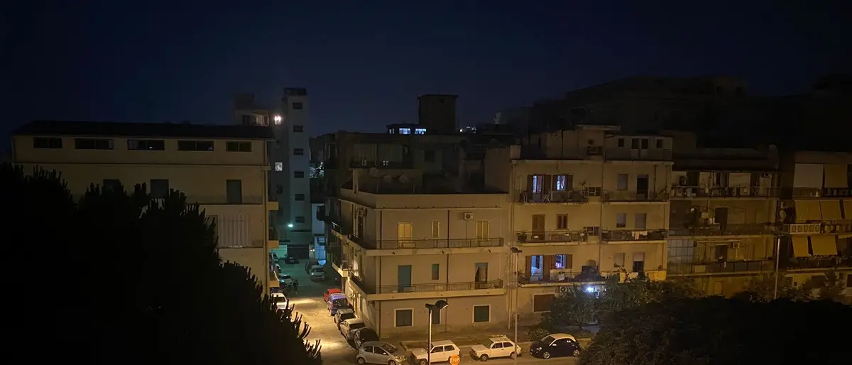 Reggio, al rione Marconi finalmente torna la luce