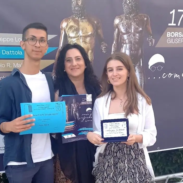 XVII^ borsa di studio “Giuseppe Logoteta”, riconoscimenti per i ragazzi del \"Zaleuco\" di Locri