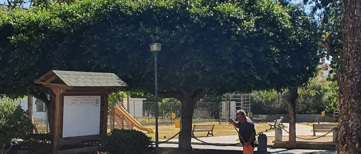 Palizzi, al lavoro per il decoro urbano e la sicurezza delle spiagge