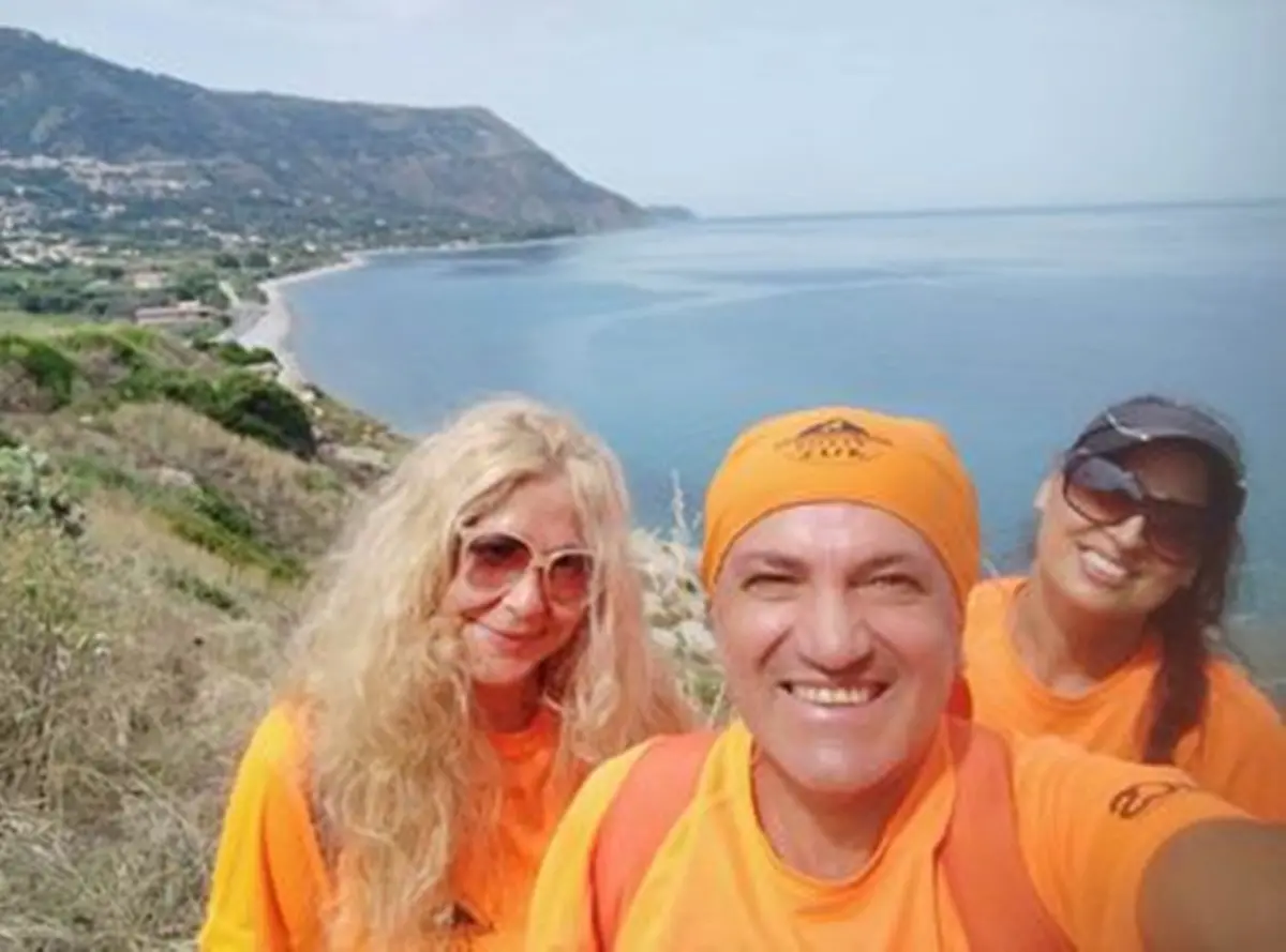 Da Reggio a Pizzo con il fitwalking, tre atleti dell'Aspromonte Trails alla scoperta del territorio