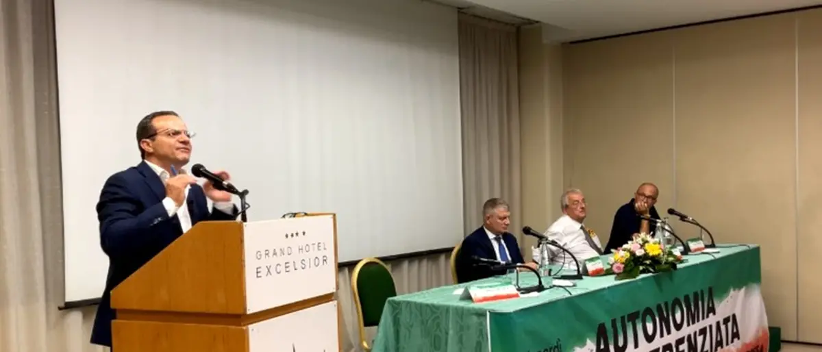 Italia viva, prove di dialogo con De Luca: «L'autonomia differenziata è un disegno criminale»