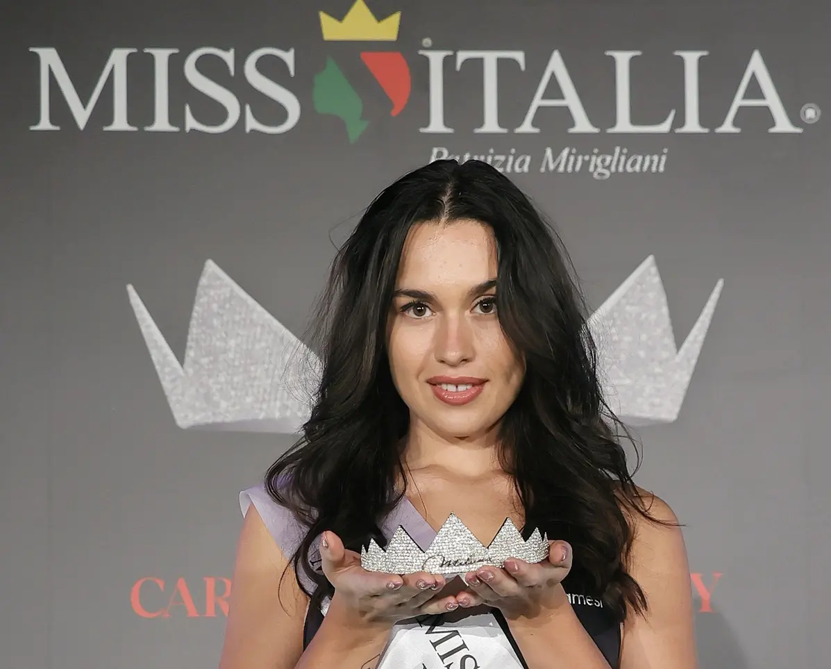 Miss Italia Calabria proclamata vincitrice della terza tappa Gessica Vanzillotta