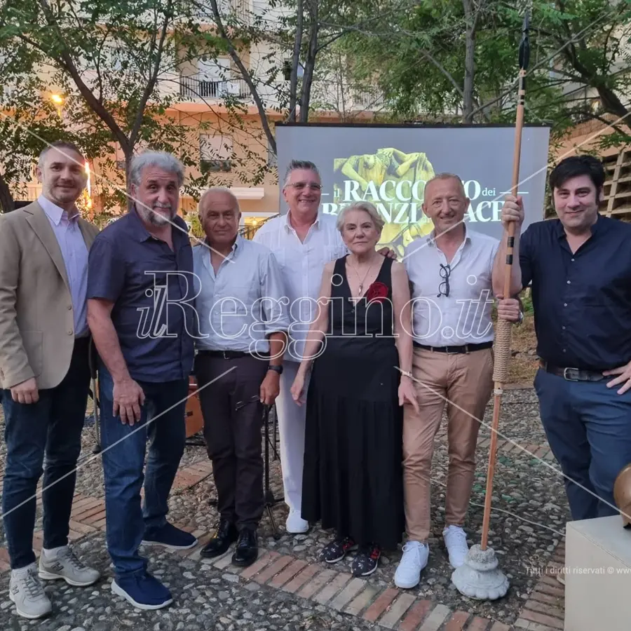 Bronzi di Riace, ad Argos l'impronta del piede della terza statua - VIDEO