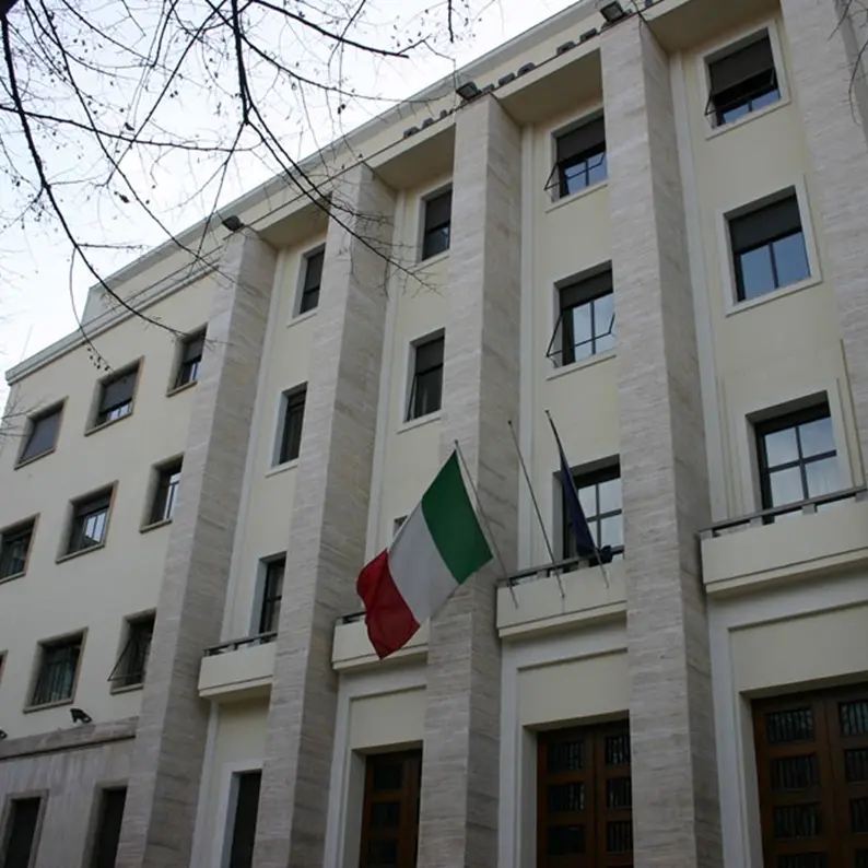 La Prefettura di Cosenza annuncia: «Incrementeremo i controlli sui CAS»