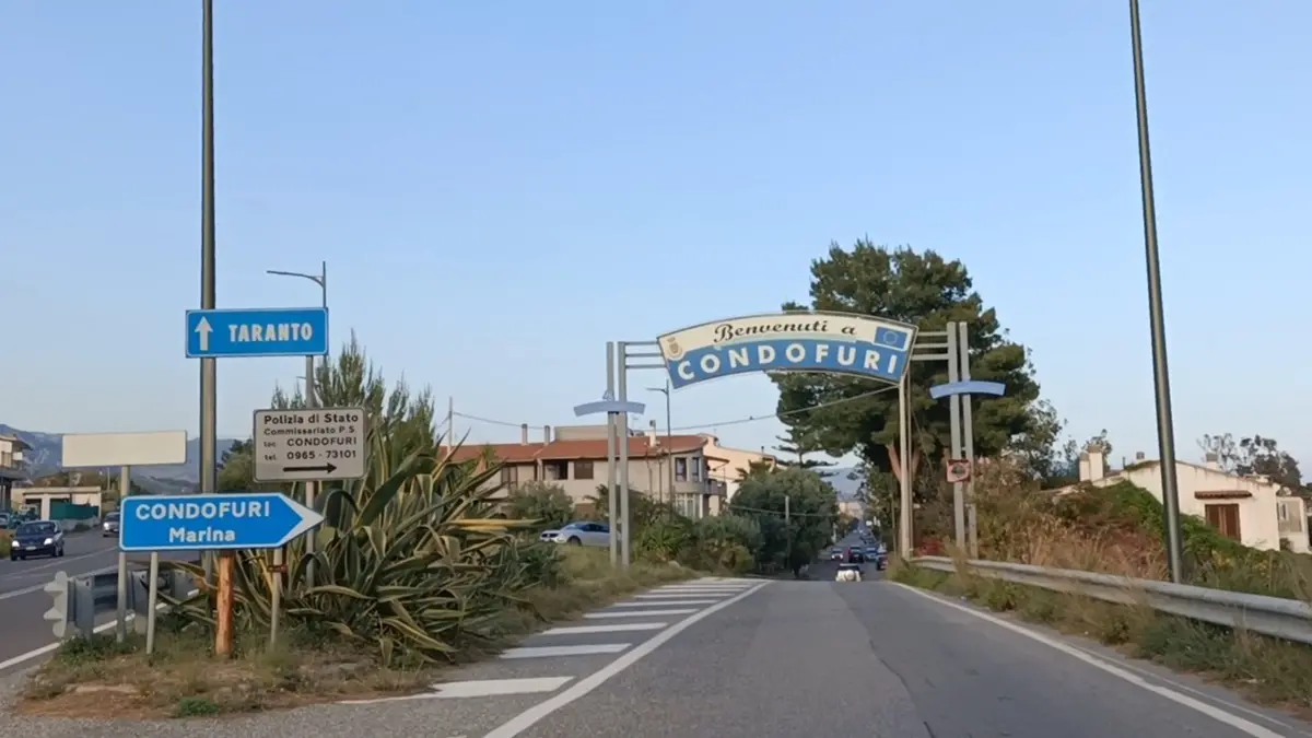 Condofuri, dai j’accuse alle rivendicazioni la politica infiamma ferragosto e trasforma il dopo Paino in un “falò di confronto” social