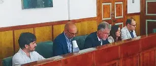 Ponte sullo Stretto, la minoranza villese: «Anche gli alleati del sindaco la \"bacchettano\"»