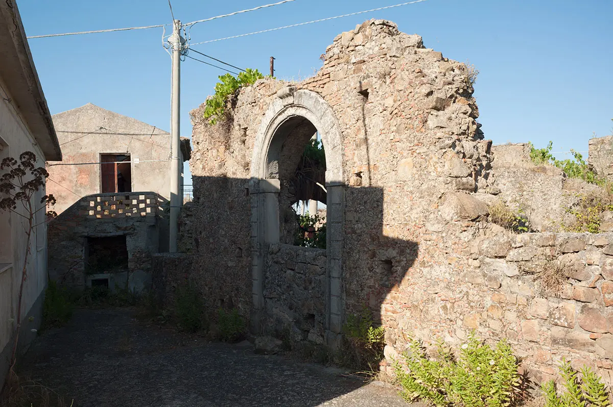 BORGHI E LUOGHI DEL CUORE | Ferruzzano e gli “altari del vino”