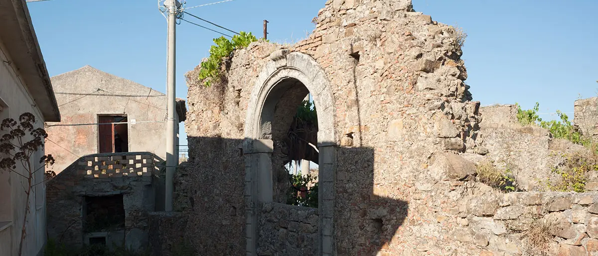 BORGHI E LUOGHI DEL CUORE | Ferruzzano e gli “altari del vino”