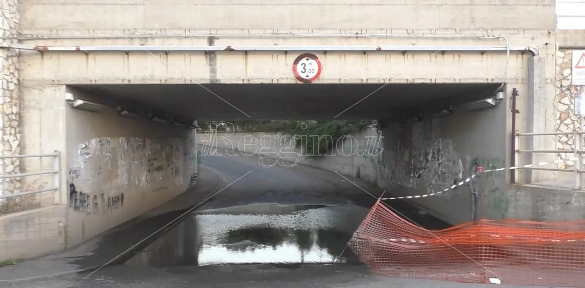 Reggio, a Pellaro disagi per i residenti: sottopasso Fiumarella allagato - VIDEO