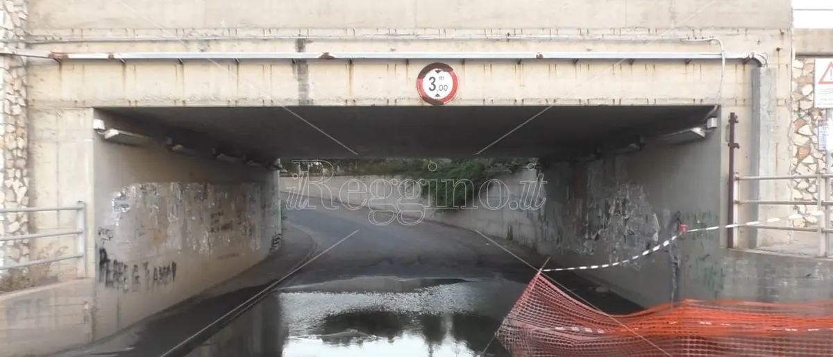 Reggio, a Pellaro disagi per i residenti: sottopasso Fiumarella allagato - VIDEO