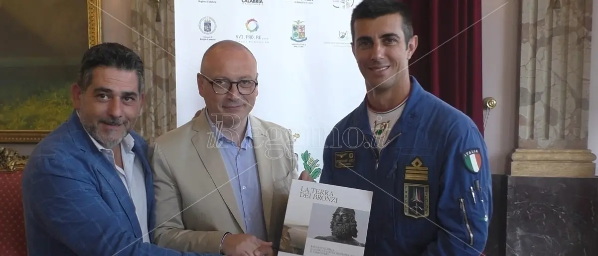 Reggio, le Frecce Tricolori pronte a solcare il cielo sopra lo Stretto - VIDEO
