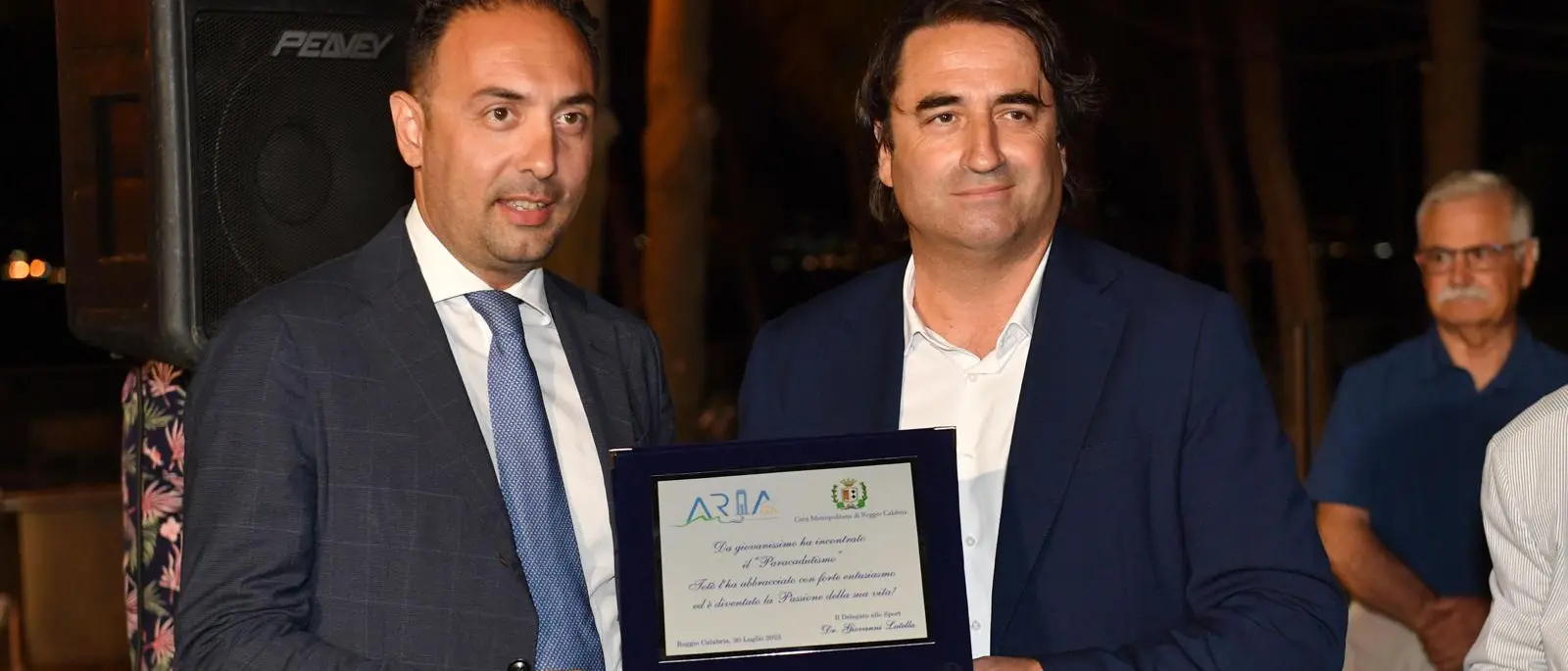 A Reggio Calabria sempre più concreta la realizzazione della scuola di paracadutismo