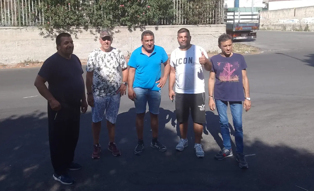 Reggio, a Ciccarello cittadini in strada per denunciare la carenza idrica