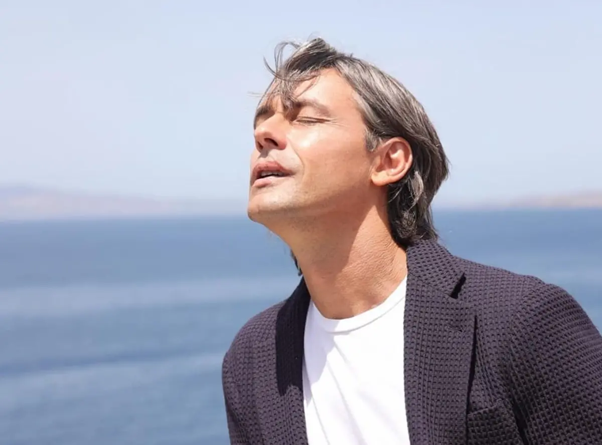 Pippo Inzaghi, dal Lungomare di Reggio gli auguri di compleanno della compagna Angela Robusti