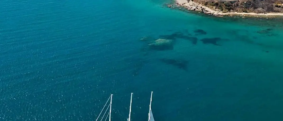 Veliero di Jeff Bezos a Capo Bruzzano, Versace: «Grande soddisfazione»