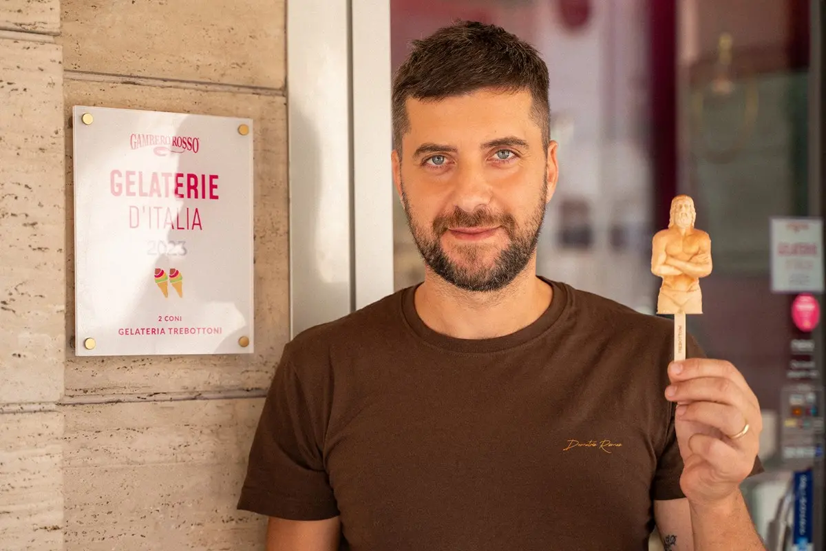 Quando il gelato diventa arte, a Riace nasce lo stecco dedicato ai Bronzi
