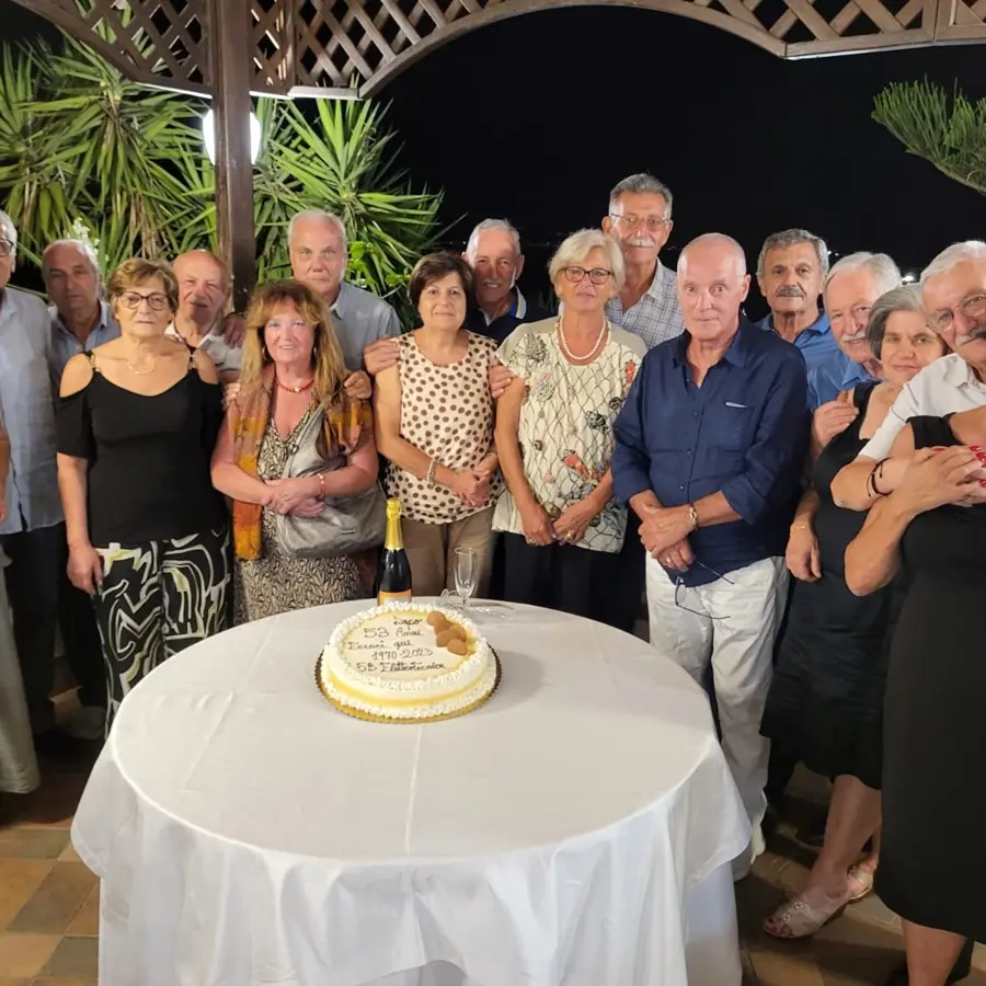 Reggio, i \"ragazzi\" della 5^B del Panella si ritrovano dopo 53 anni dal diploma