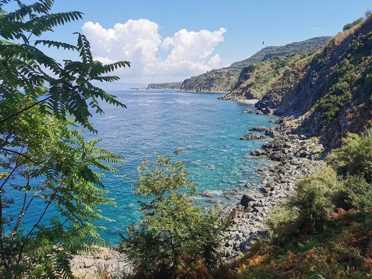 Palmi, la cala di Rovaglioso tra le spiagge più belle e segrete d'Europa