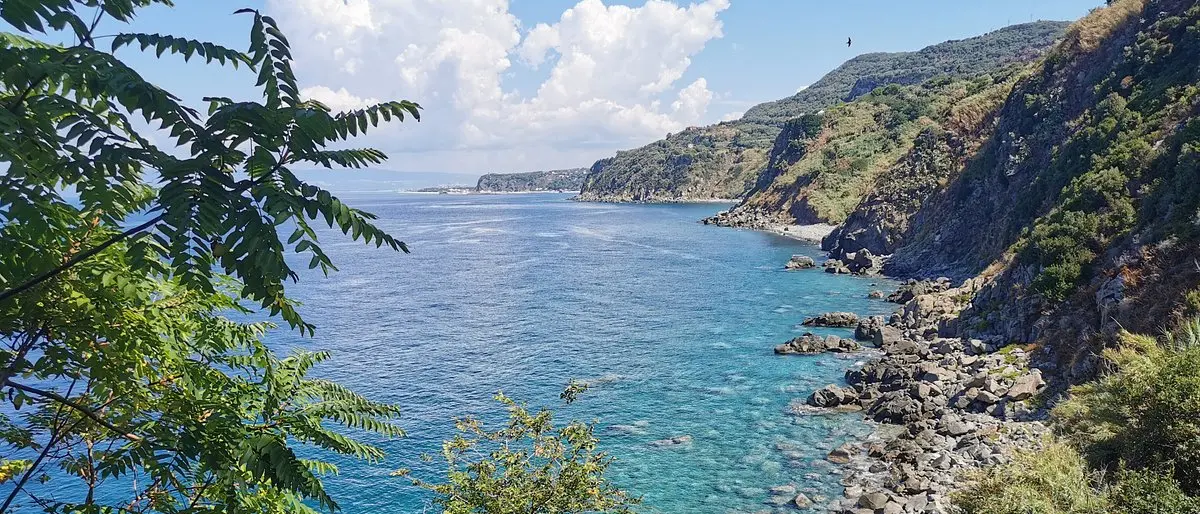 Palmi, la cala di Rovaglioso tra le spiagge più belle e segrete d'Europa