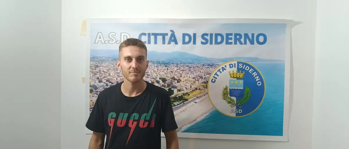 Calcio, la Asd Città di Siderno sigla con la categoria superiore Anthony Albanese