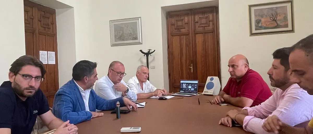 L'affaire Reggina torna in Commissione: ecco le ultime su proprietà, trattative, mosse dell'amministrazione e… bando per la \"D\"